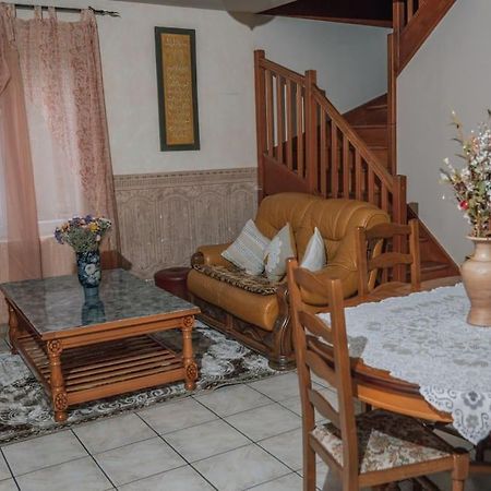 La Perle Rose Only Women Femmes Uniquement Apartment Venissieux Bagian luar foto